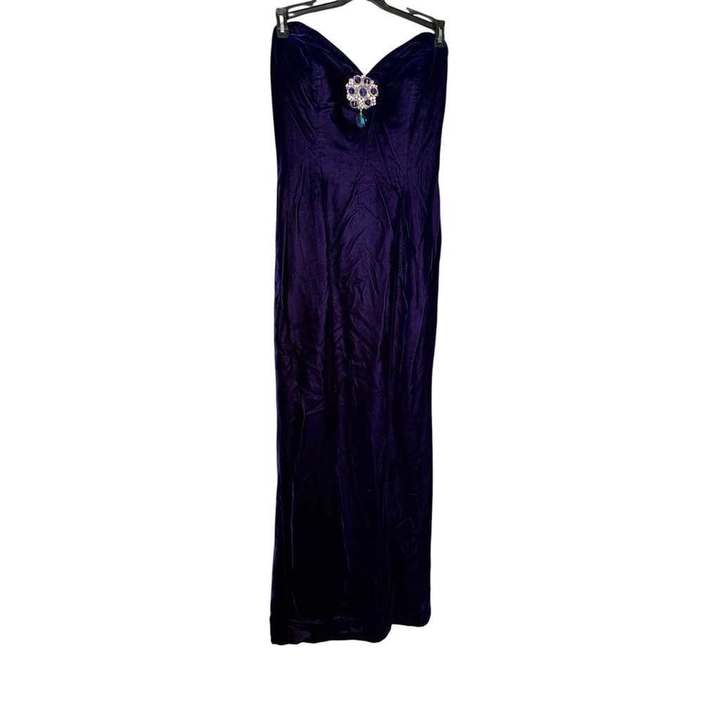 Eugene Alexander deep purple velvet strapless jeweled gown size 6. 1980s Glam